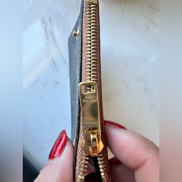 Authentic COMPACT WALLET WITH COIN TRIOMPHE IN TRIOMPHE CANVAS. - Picture 8 of 15